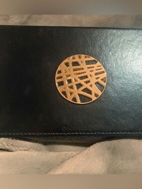 Adept sold out green arrow palette